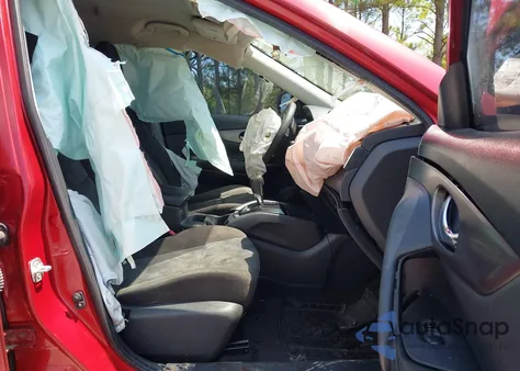 2016 Nissan Rogue Sv z USA, uszkodzony, nr VIN KNMAT2MV3GP618590